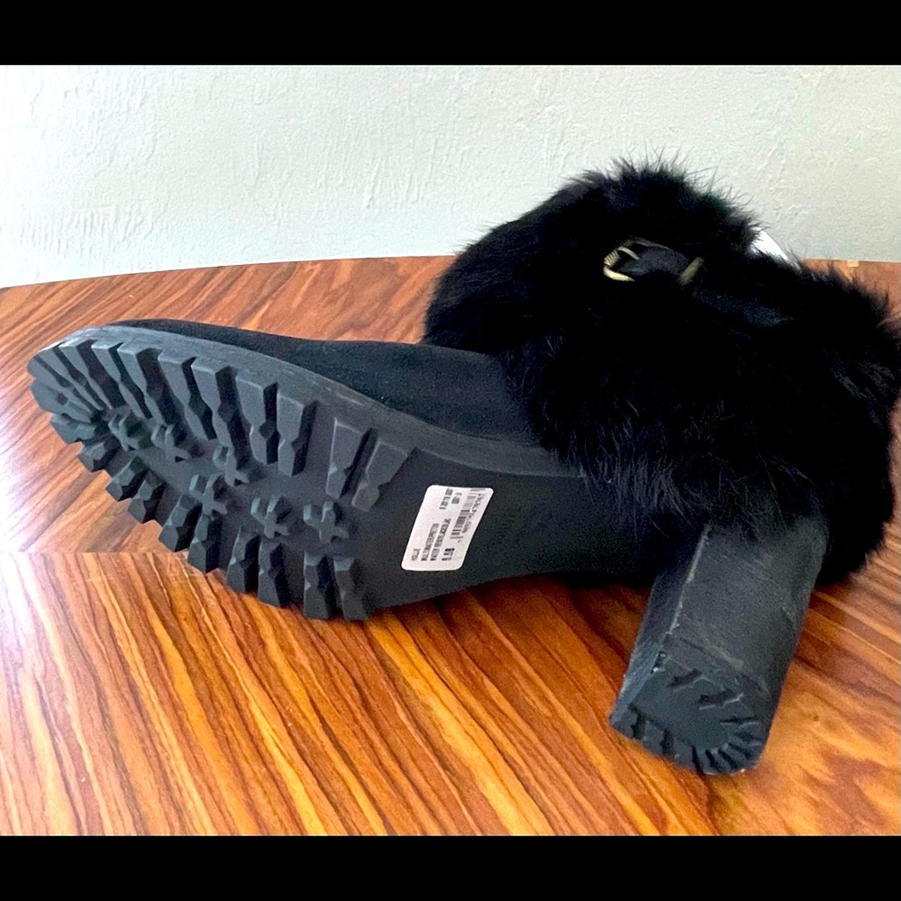 GORGEOUS SCHUTZ BOOT 🔥